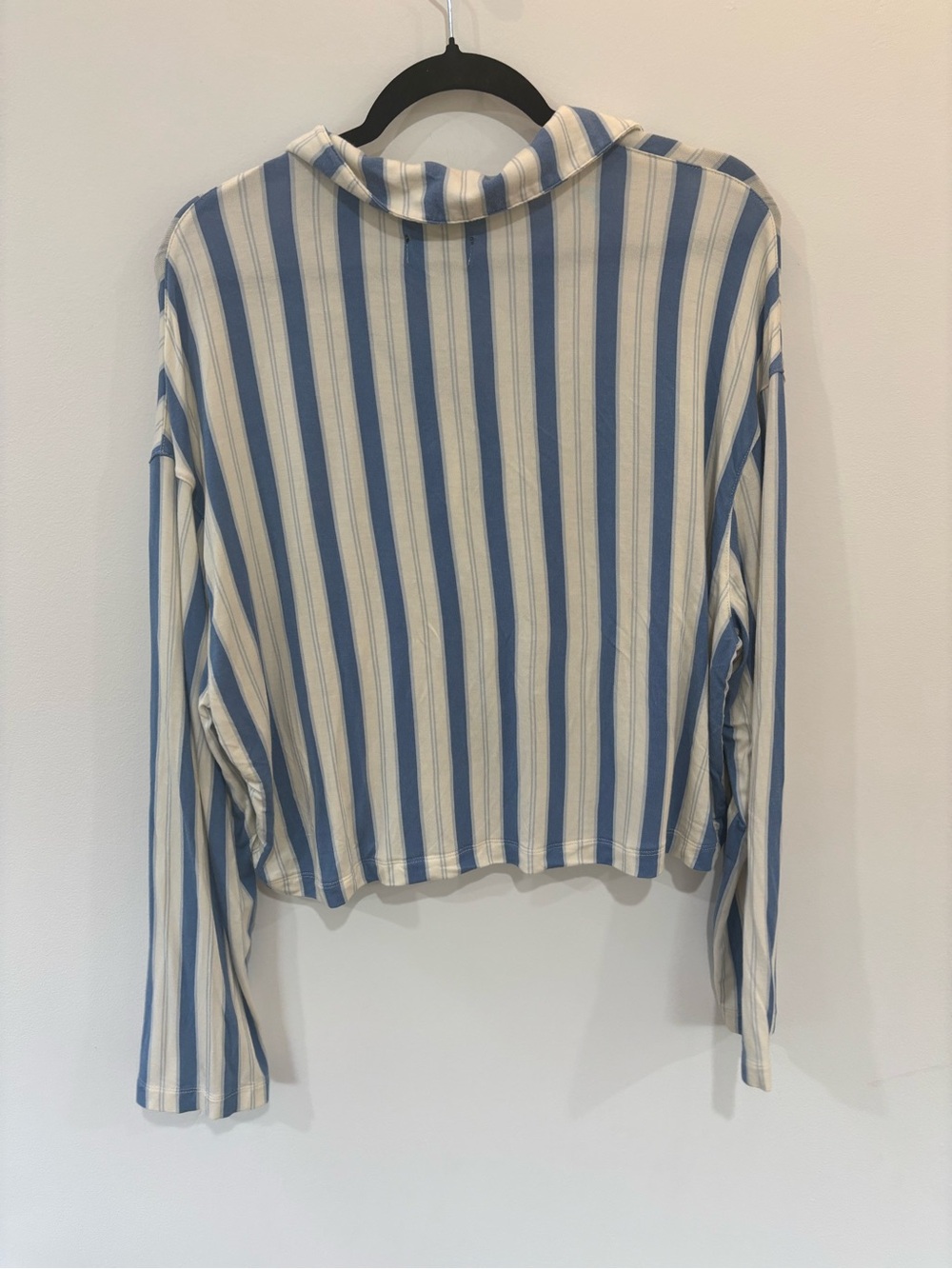 DAIRY BOY BUTTON DOWN GARDEN BED SLEEP TOP - Picture 2 of 5